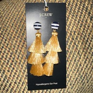 Love the earrings, but never worn.